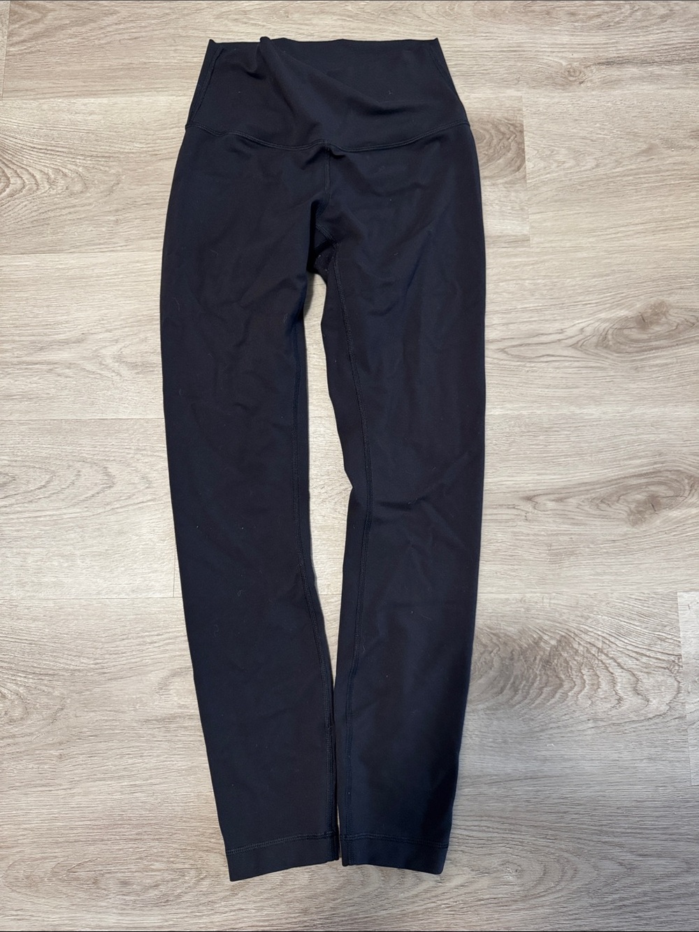 lululemon Wunder Under Hi-Rise 7/8 Tight *Full-On Luon 25"
